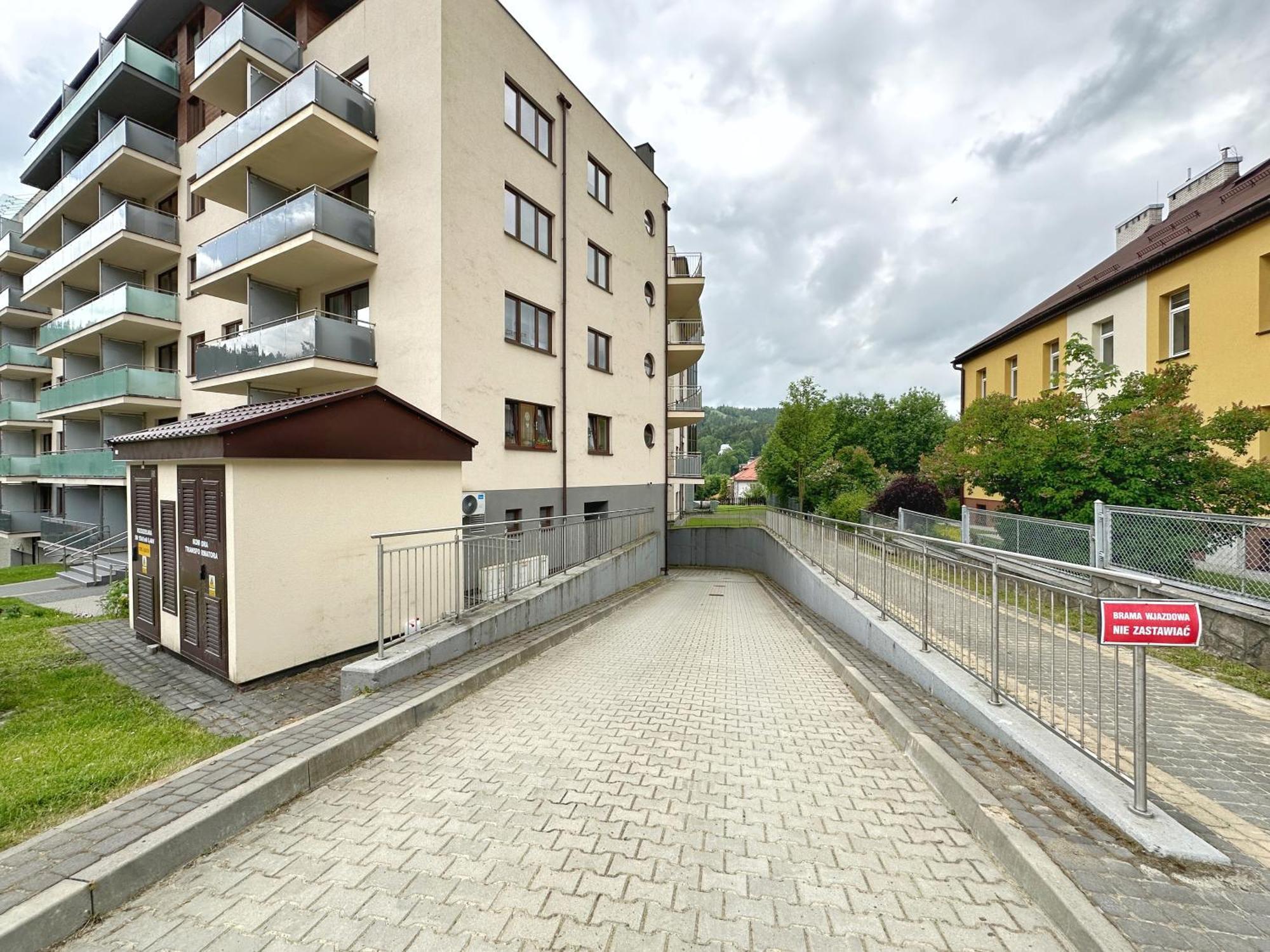 Apartamenty City Center - Zdrojowe กรินีซา ดรอยจ์ ภายนอก รูปภาพ