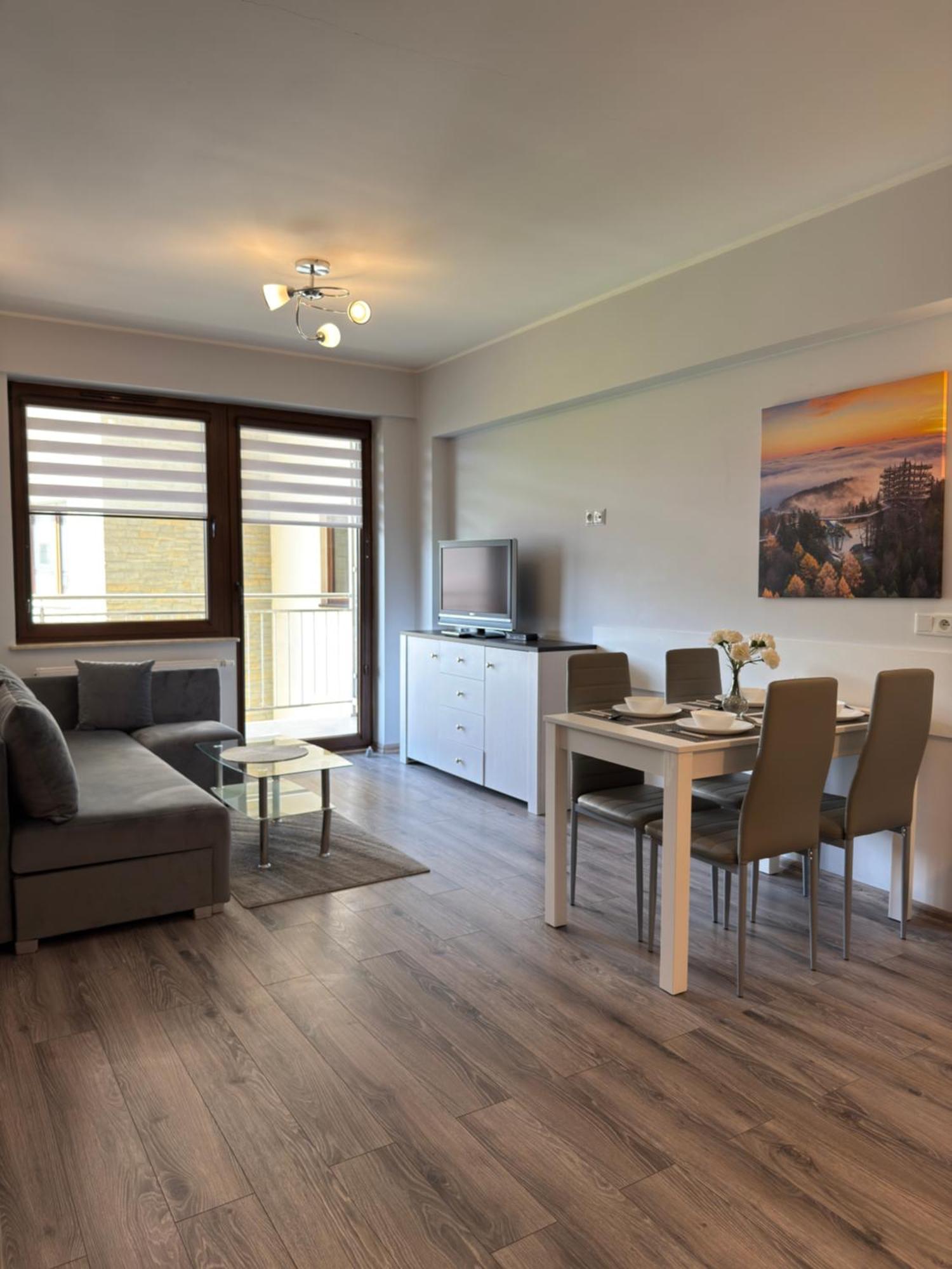 Apartamenty City Center - Zdrojowe กรินีซา ดรอยจ์ ภายนอก รูปภาพ