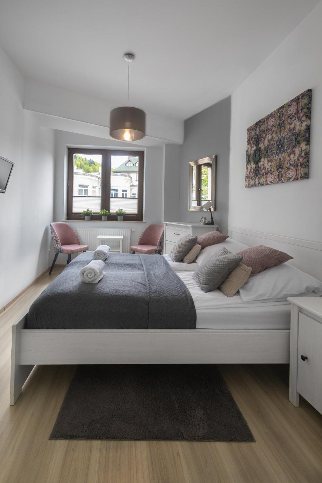 Apartamenty City Center - Zdrojowe กรินีซา ดรอยจ์ ภายนอก รูปภาพ